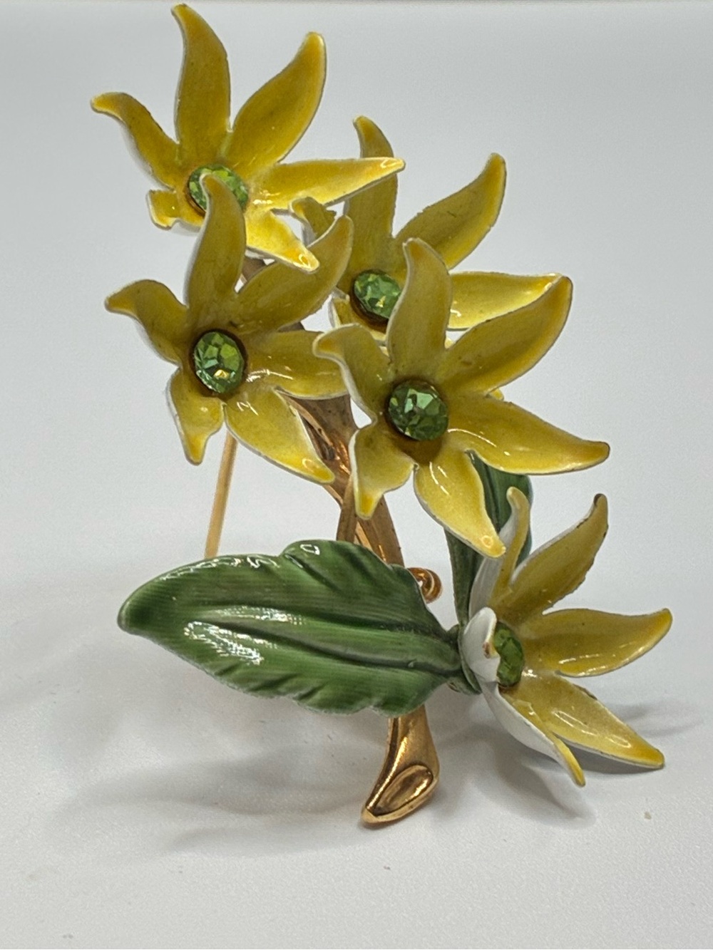 Vintage Yellow Floral Brooch - Women's Jewelry